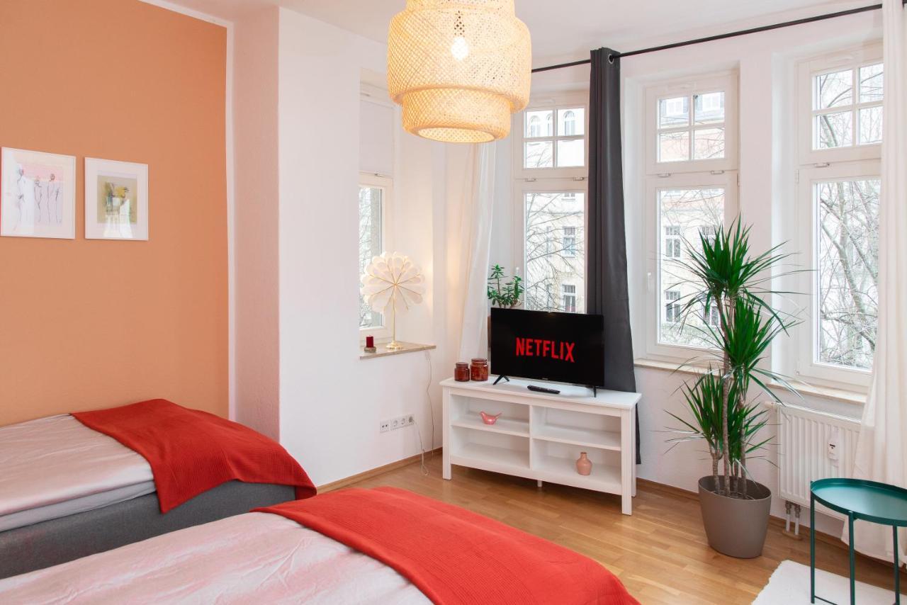 Kassberg Apartment Im Retro-Stil / Netflix & Wifi Chemnitz Buitenkant foto